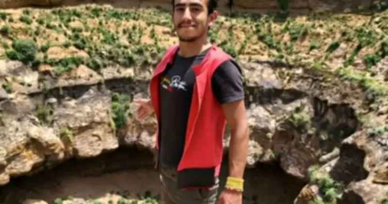 Teenage 'Spiderman' Dies After Falling into Volcano During Rope-Free Climb