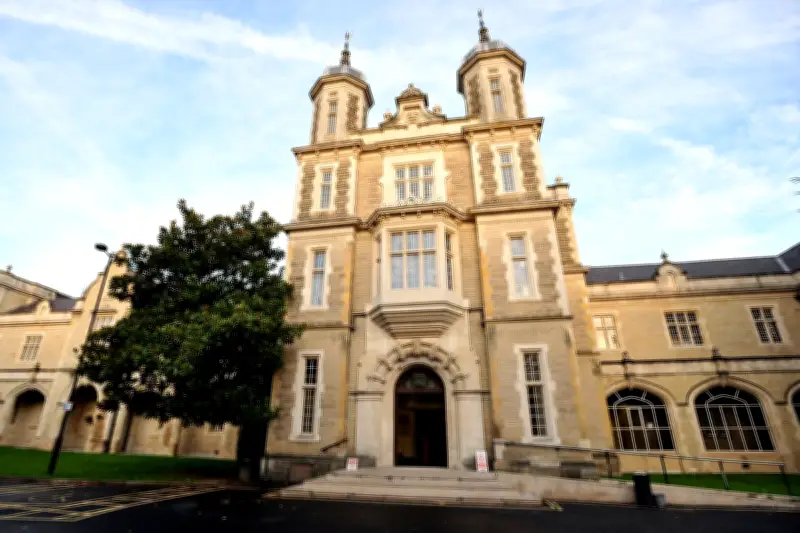 Teenager Pleads Not Guilty to Hate Crime Over Antisemitic Video Outside Mosque