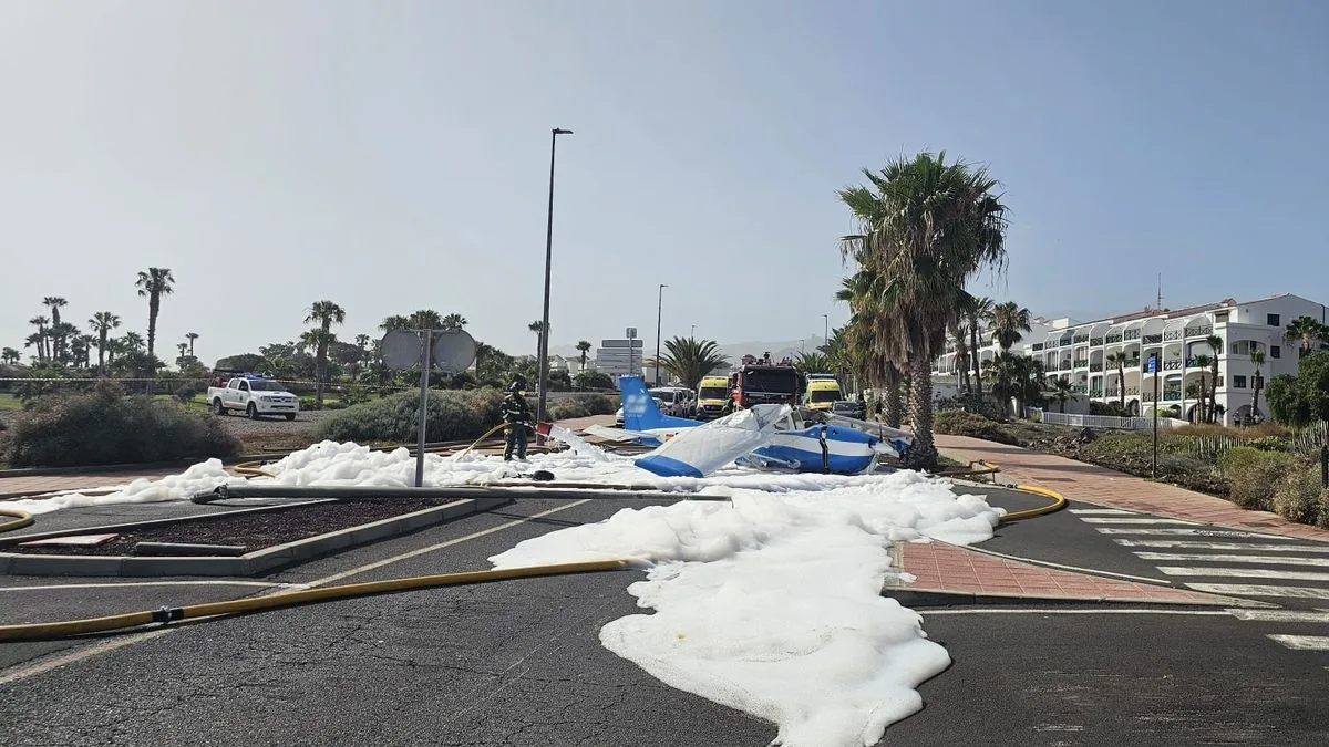 Plane Makes Emergency Landing on Road in Tenerife Holiday Resort