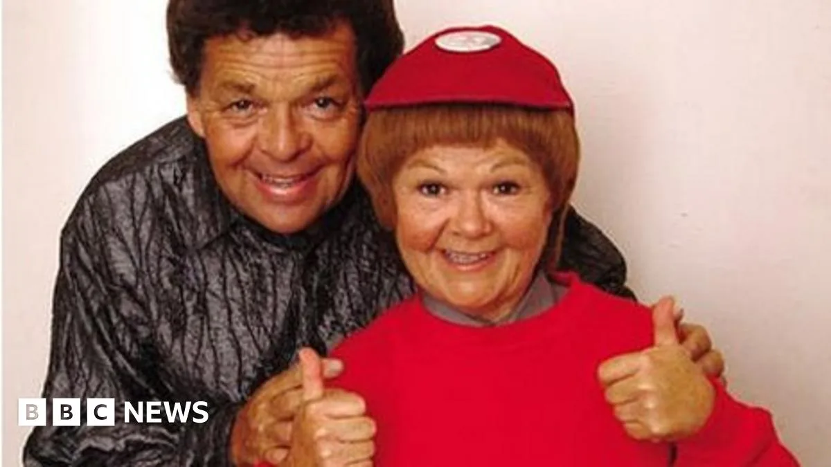 The Krankies Reveal Swinging Past and Paul Daniels Punch