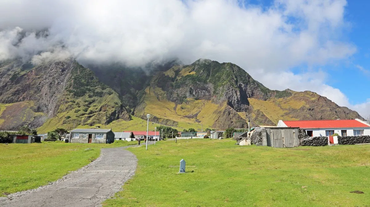 Third Brit Feared Infected With Hantavirus on Remote Island