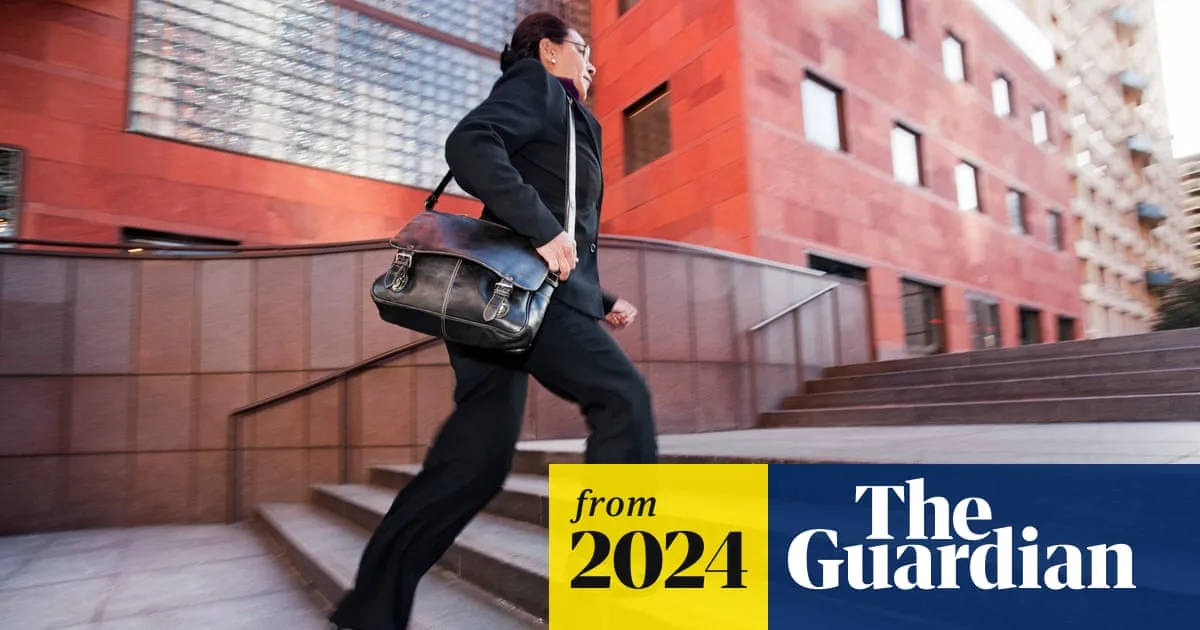 Four Minutes of Daily Exertion Halves Heart Attack Risk in Women, Study Finds