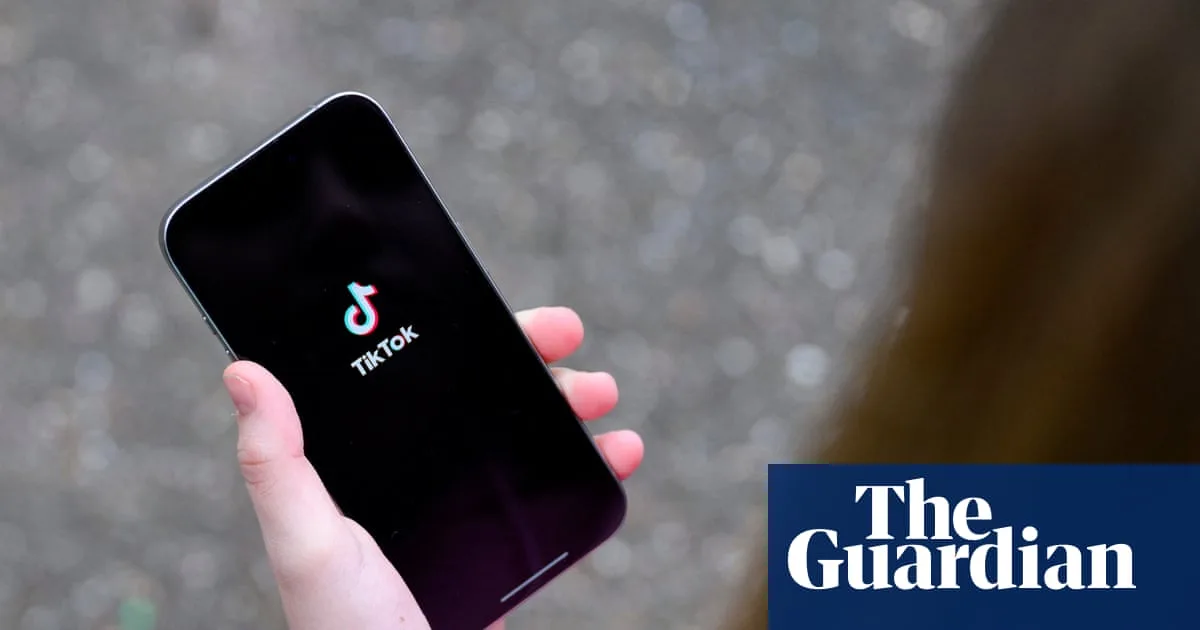 Man Faces £42k Phone Bill After Daughter's TikTok Use on Morocco Holiday