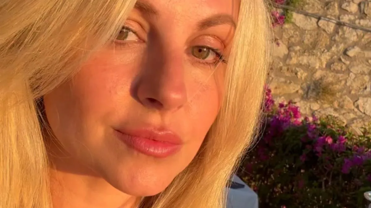 Tina O'Brien Shows Off Toned Figure in Tiny Bikini in Italy