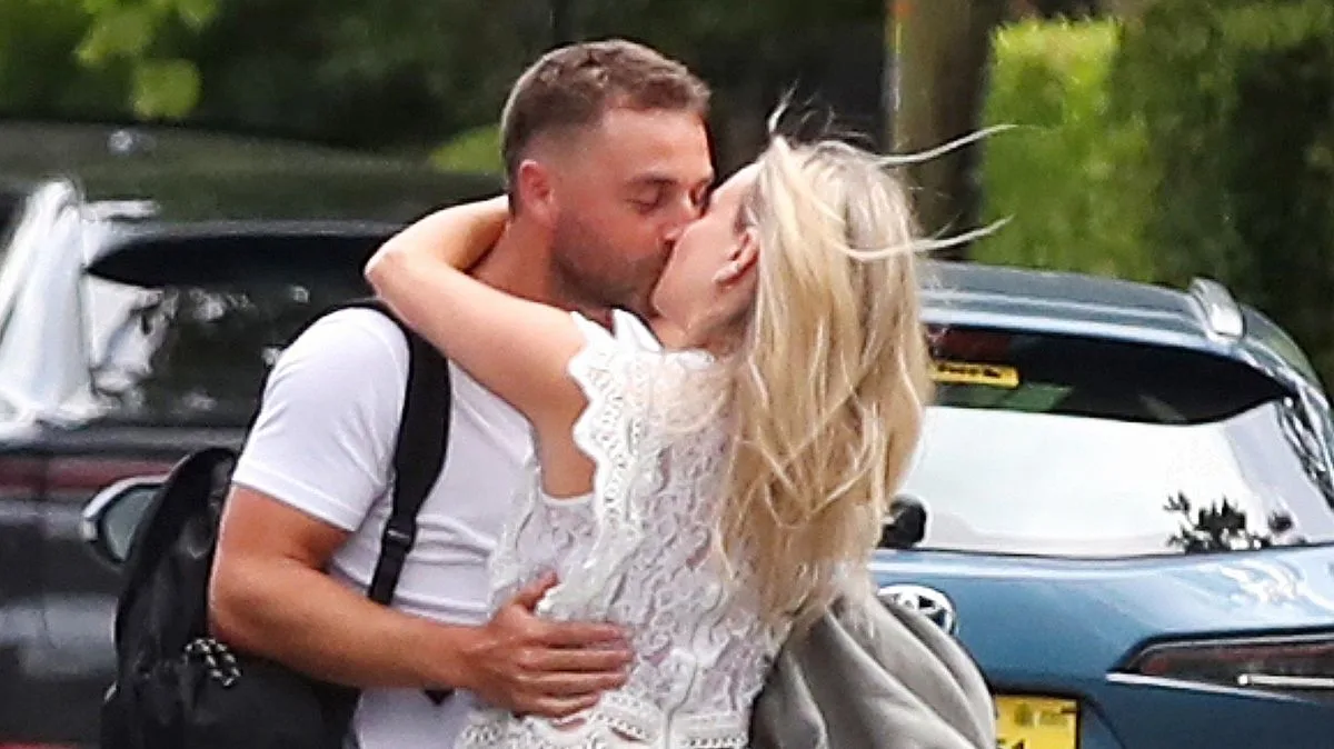 Coronation Street's Tina O'Brien Spotted Kissing New Boyfriend After Split