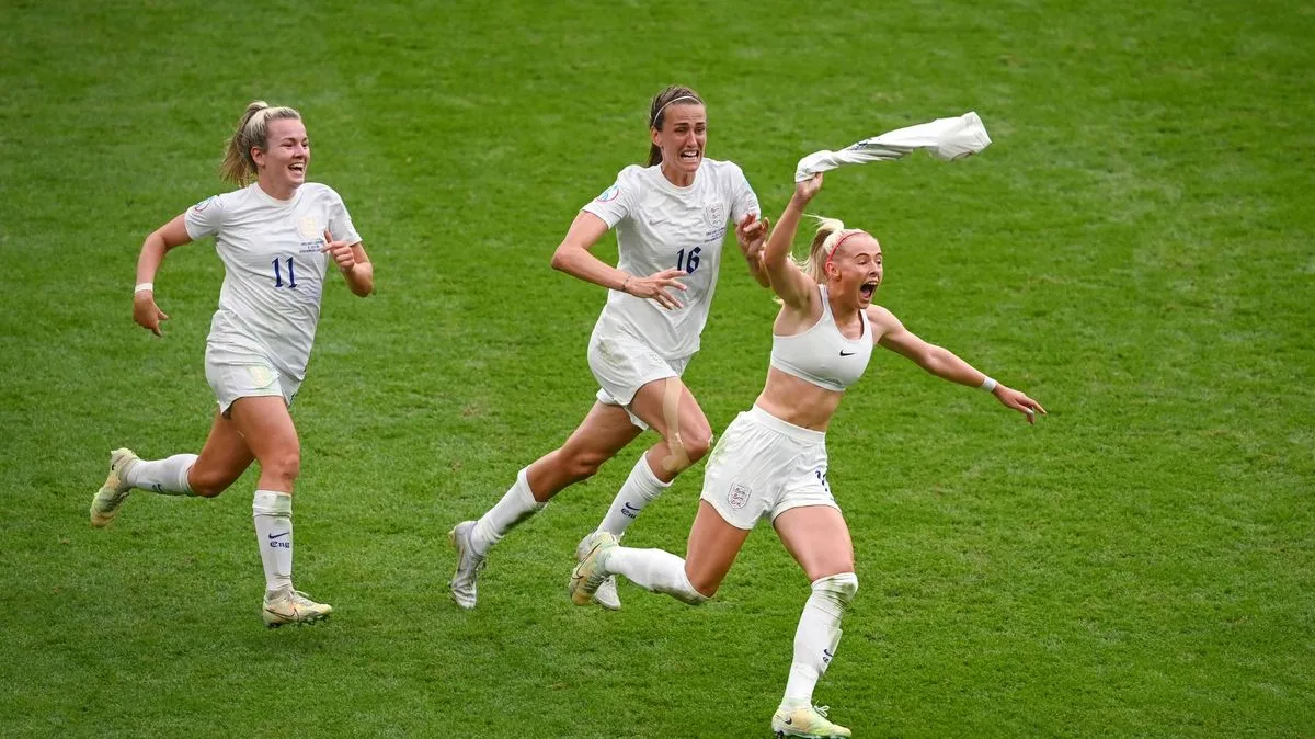 Top 20 iconic football celebrations ranked: Ronaldo's 'Siu' and Crouch's robot dance lead fan poll