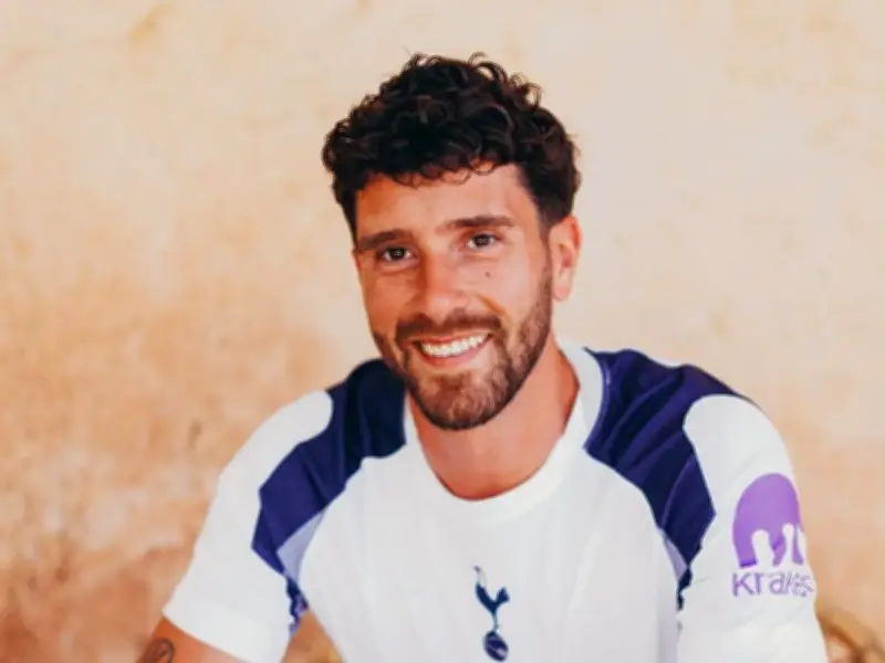 Tottenham Confirm Free Transfer of Marcos Senesi from Bournemouth