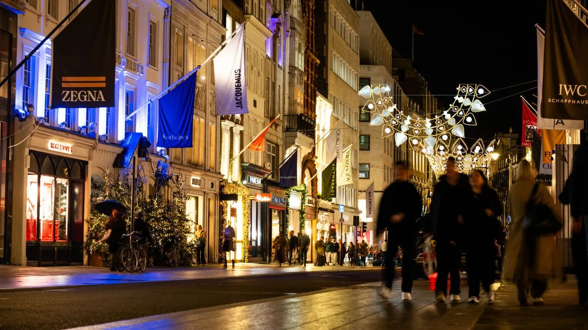 Korean Tourist Stunned by Londoners' Walking Speed