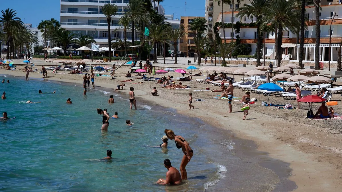 Travel Expert Warns: Avoid January Sales for Summer Holidays