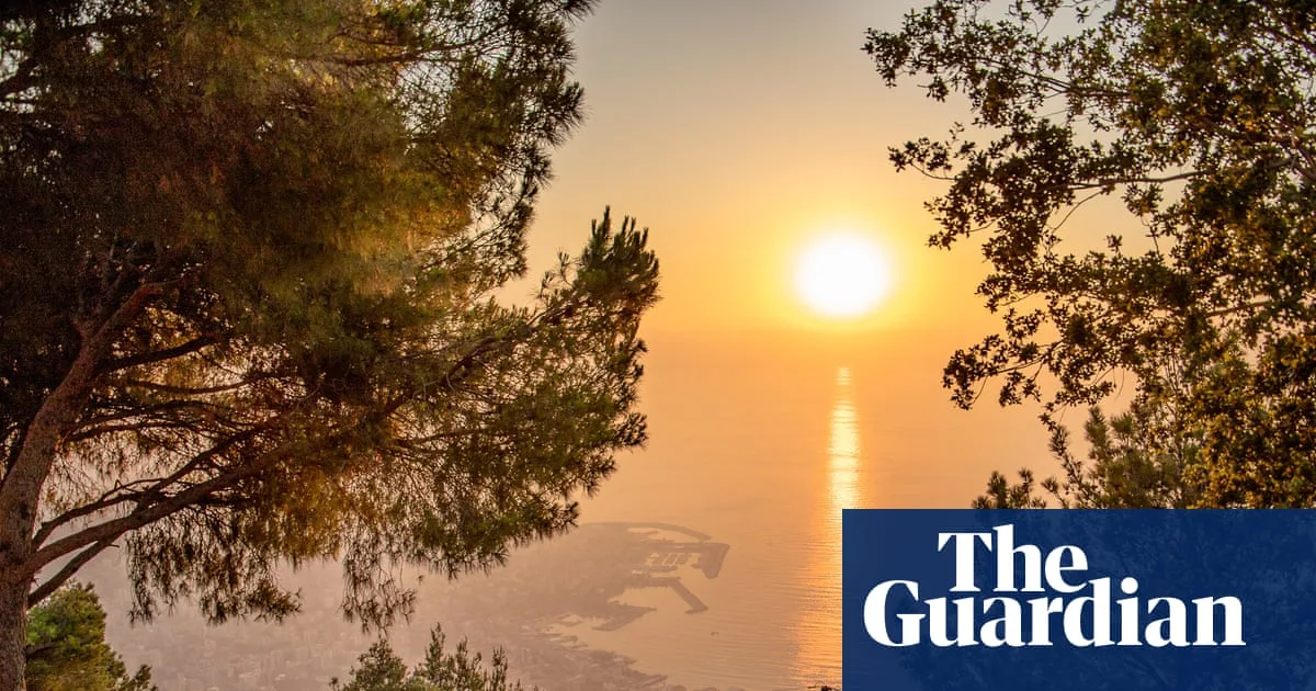 Student Loses £782 as Iran War Voids Travel Insurance