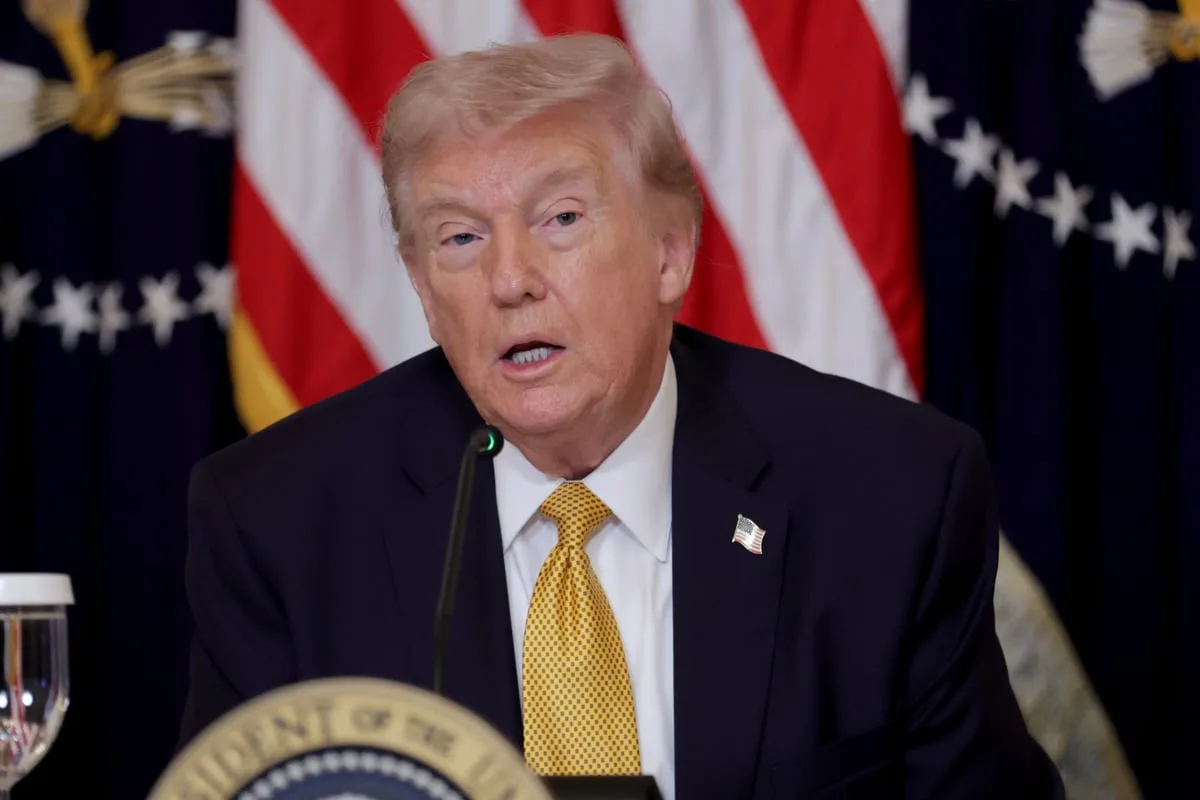Trump Attacks Starmer Over UK Refusal to Send Warships to Strait of Hormuz