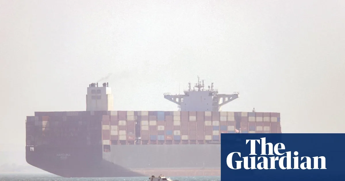 Trump Pauses 'Project Freedom' to Free Hormuz Ships, Hopes for Iran Deal
