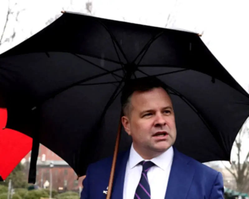 Trump Pushes Loyalist Pulte as Intel Chief, Risking Surveillance Law