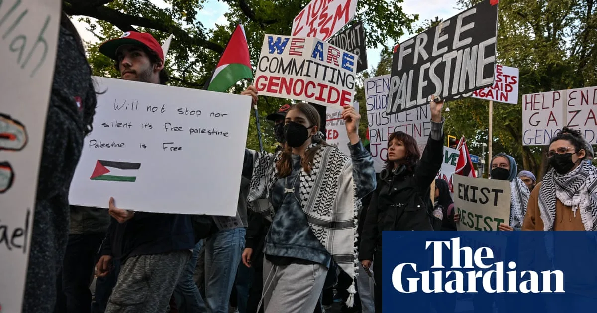 Trump Threatens University Funding Over Campus Protests