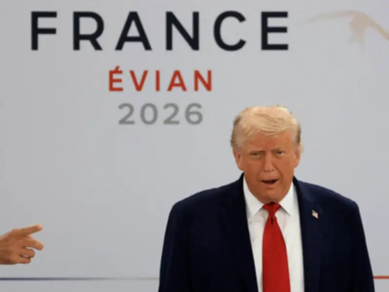 Trump's Erratic G7 Press Conference: Sniffing, Rants, and Hoover Fears