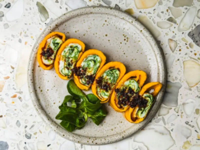 Turn Leftover Salad into an Asian Lettuce Omelette Recipe