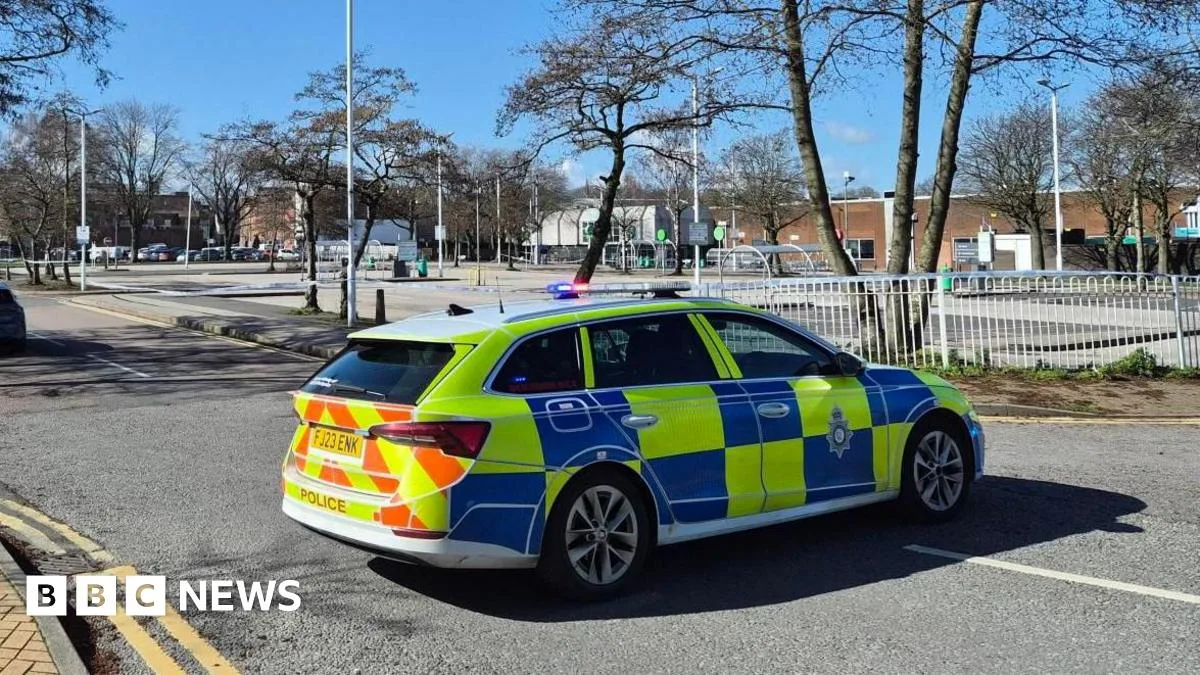 Two Teens Arrested After Bladed Weapons Fight Outside Asda