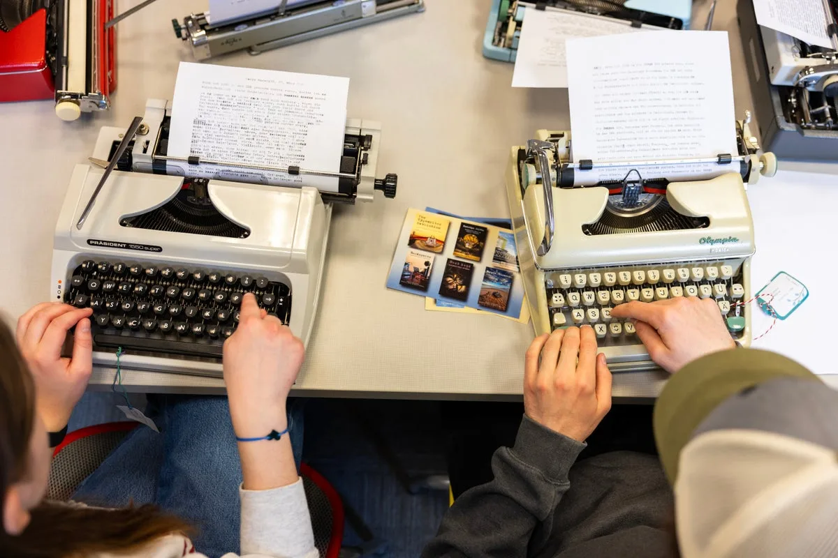 Typewriters Return To Classroom To Fight AI And Teach Focus