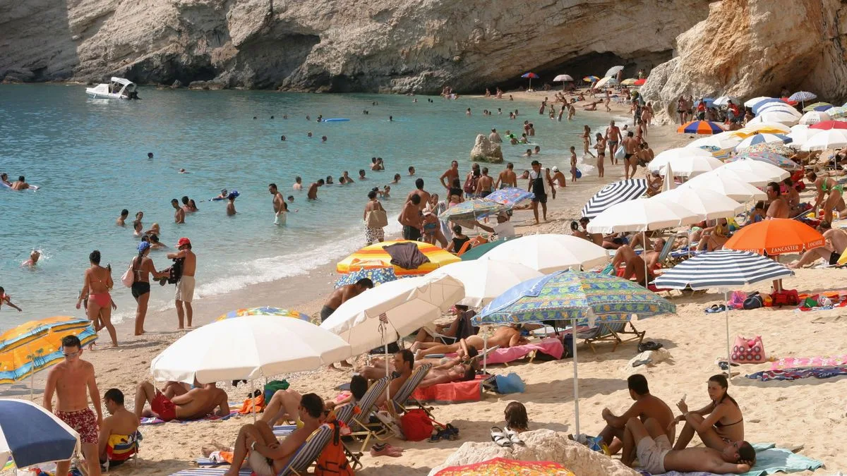 UK Airport Food Ban Continues as Foot and Mouth Outbreak Confirmed in Greece