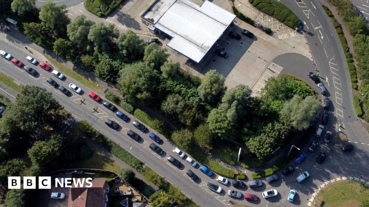 UK Fuel Crisis: Temporary Visas for Lorry Drivers Until Christmas Eve