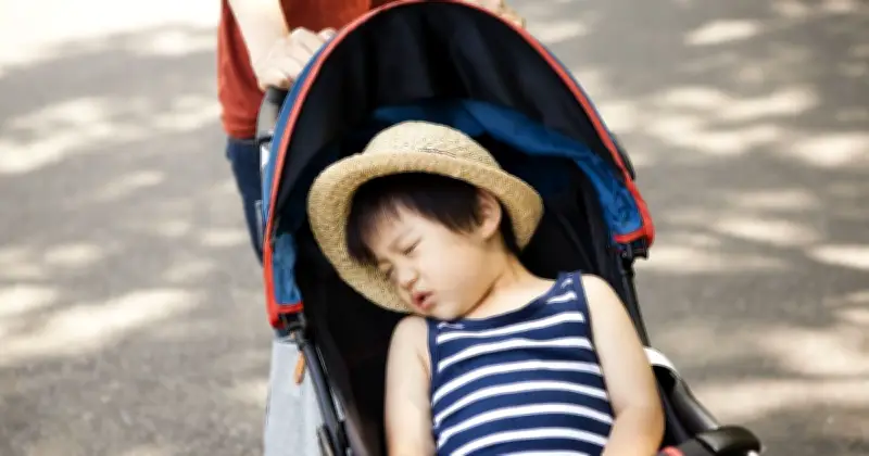 UK Heatwave: Parents Warned Not to Drape Towels Over Pushchairs