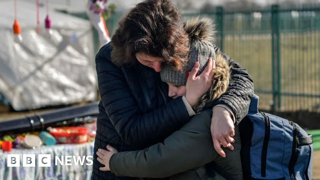 UK Hosts Forced To Evict Ukrainian Refugee Due To Planning Law