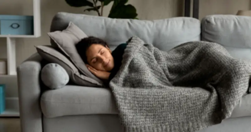 UK Households Urged to Sleep in Front Rooms During Record June Heatwave