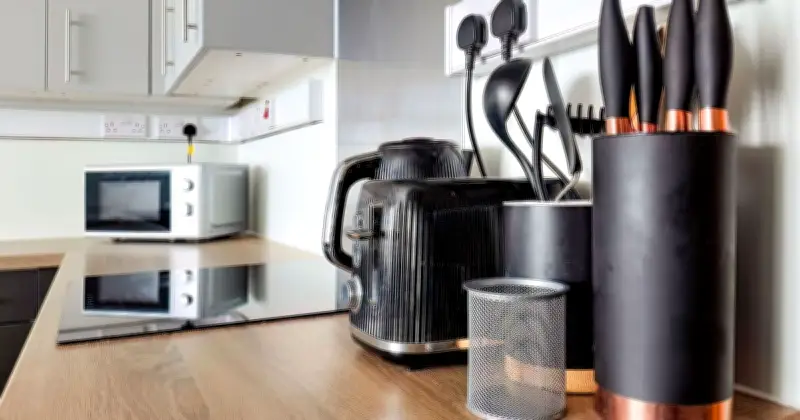 UK Households Urged to Unplug Kettles, Toasters and Microwaves on Thursday