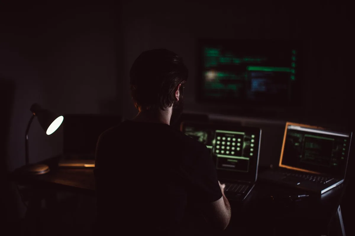 UK Identity Packages Sold for £30 on Dark Web