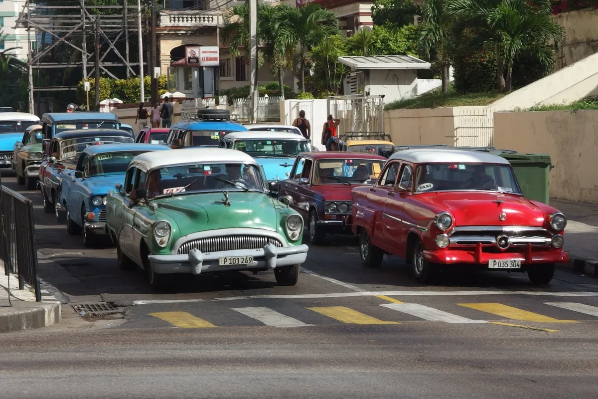 UK Issues Cuba Travel Warning as Airlines Suspend Flights