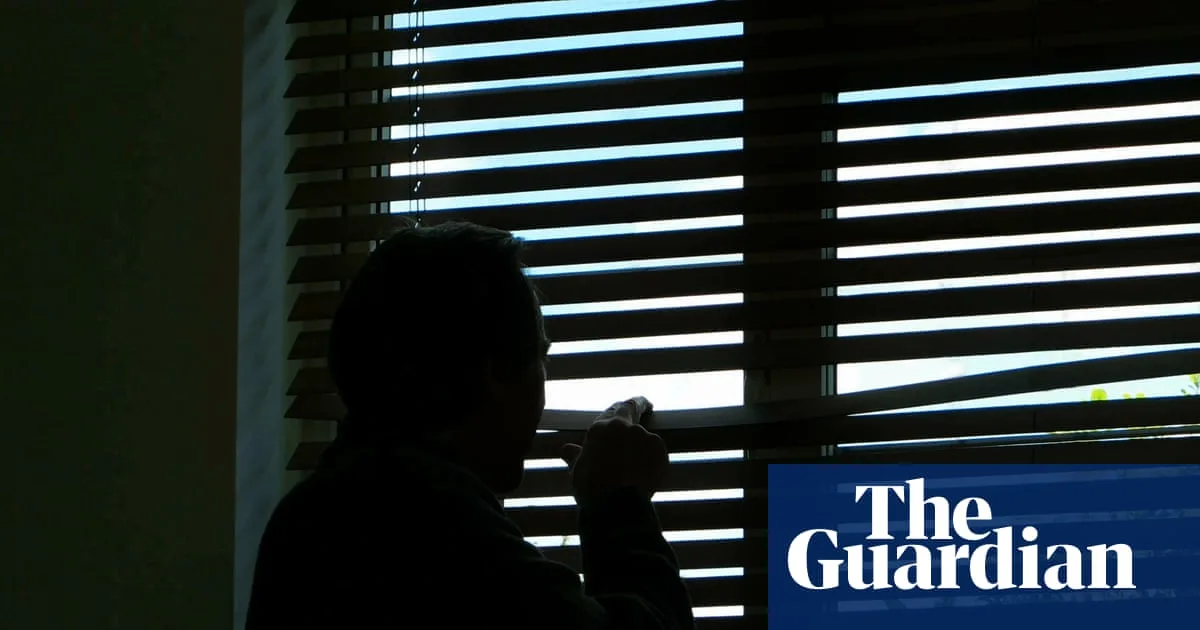 UK Migrant Returns Hit Rock Bottom Behind European Neighbours