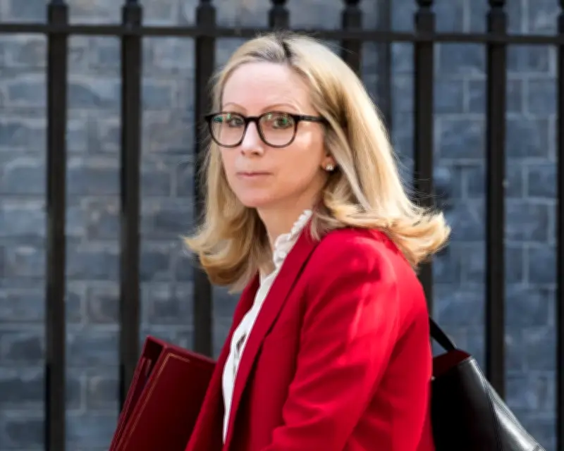 UK Minister Defends Student Loan Changes Amid Criticism of Fairness
