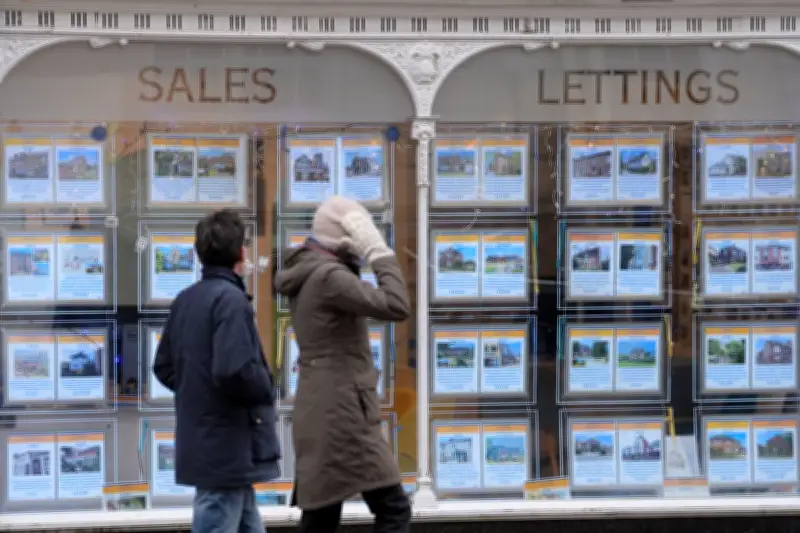 UK Mortgage Approvals Hit Two-and-a-Half-Year Low in May