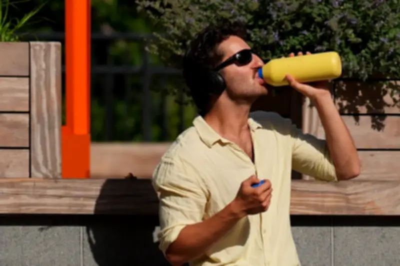 UK Red Heat Warning Extended as Record Temperatures Loom