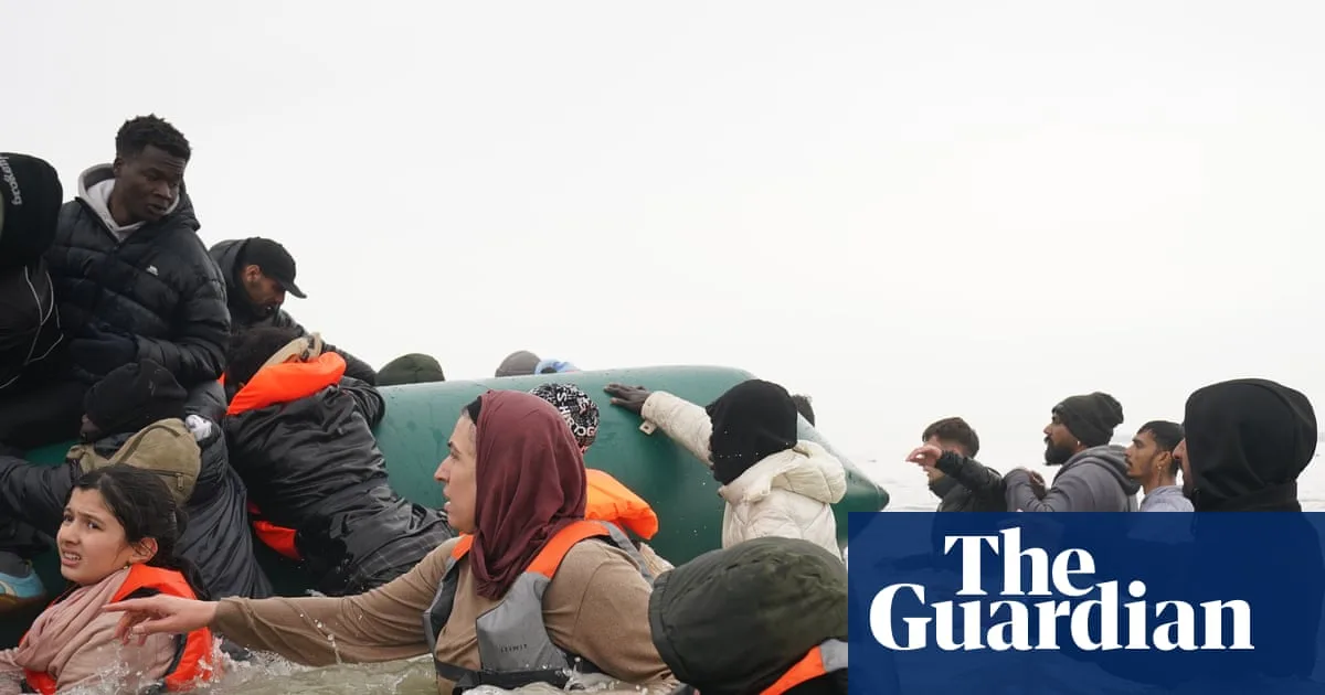 UK to Pay France £660m for Channel Migrant Patrols