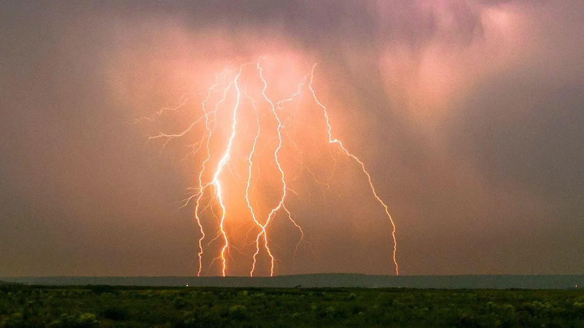 UK Braces for Thunderstorms After Record Heatwave Sparks Fires and Travel Chaos