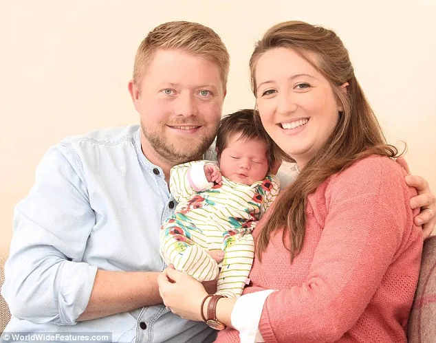 Identical Twins Become Fathers on Same Day Despite Living 10,000 Miles Apart