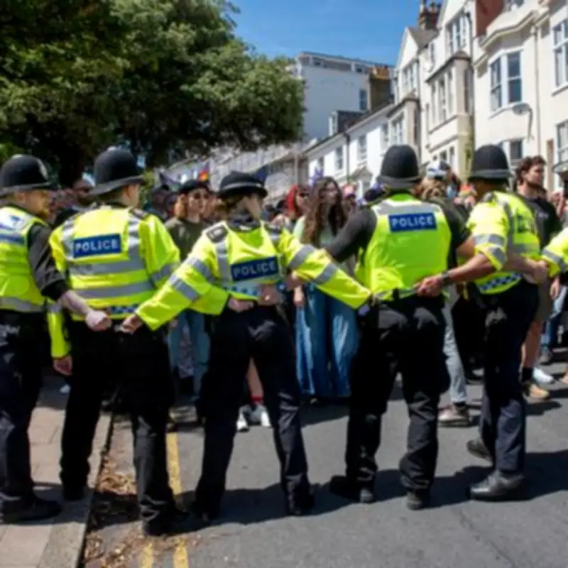 UK Weekend of Rage: Arrests Made at Major Protests as Police Struggle to Cope