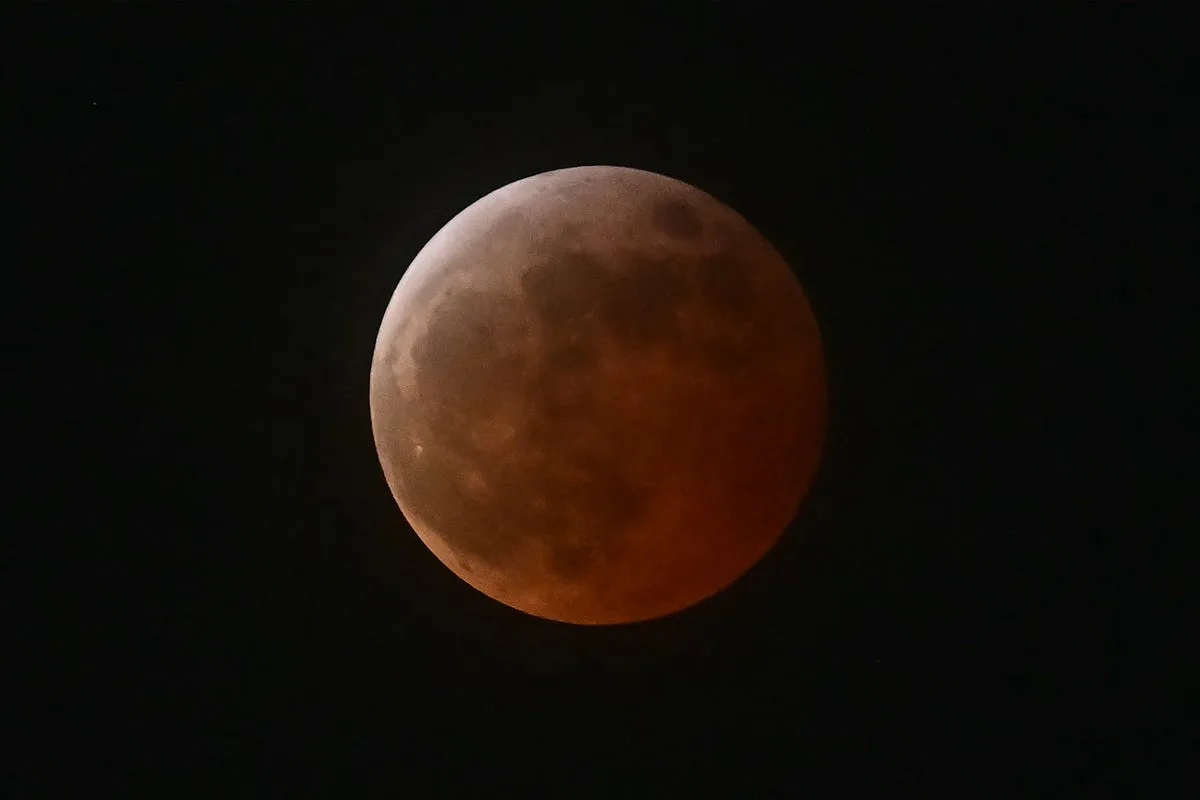 UK to See First 'Blood Moon' Lunar Eclipse Since 2022 Tonight