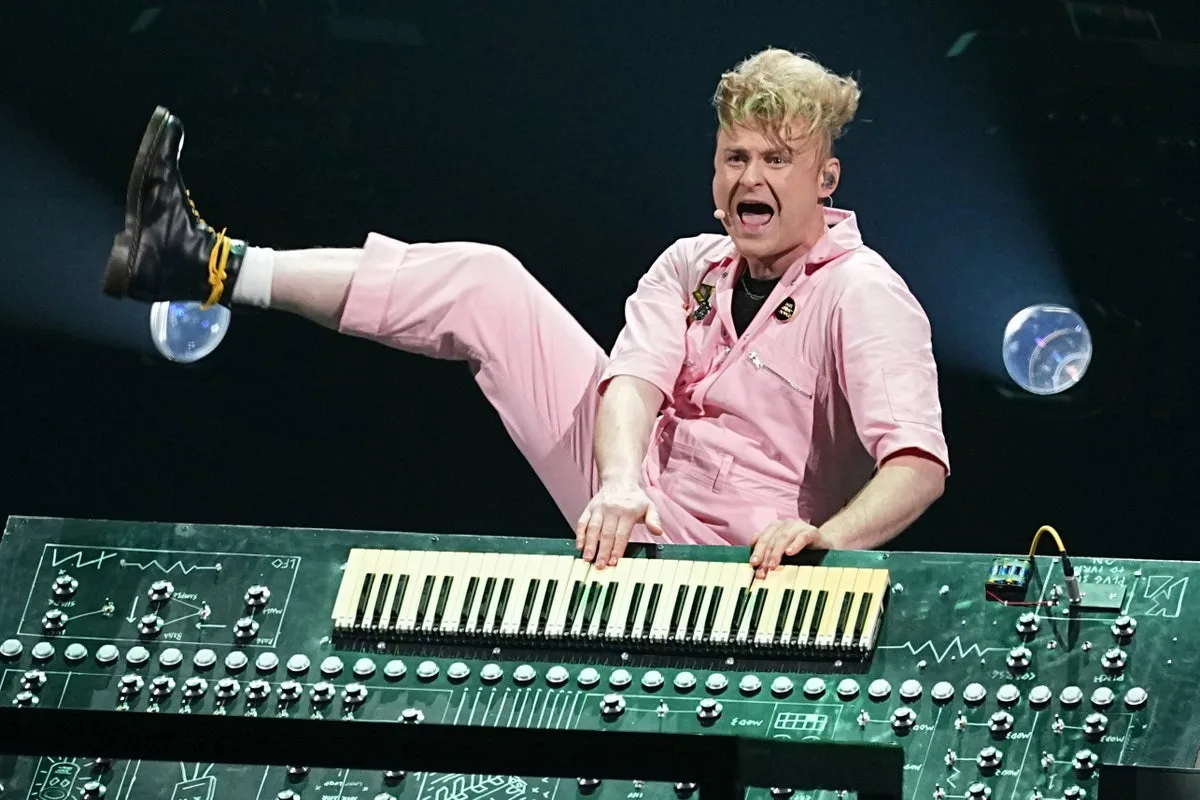 UK's Look Mum No Computer finishes last in Eurovision final