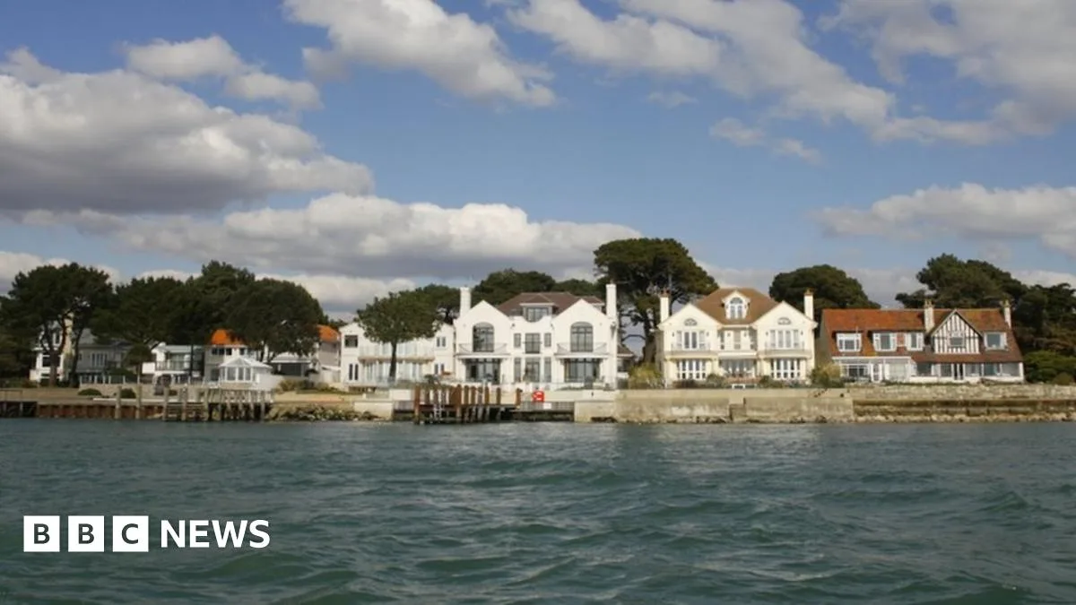 Sandbanks Named UK's Most Expensive Seaside Town