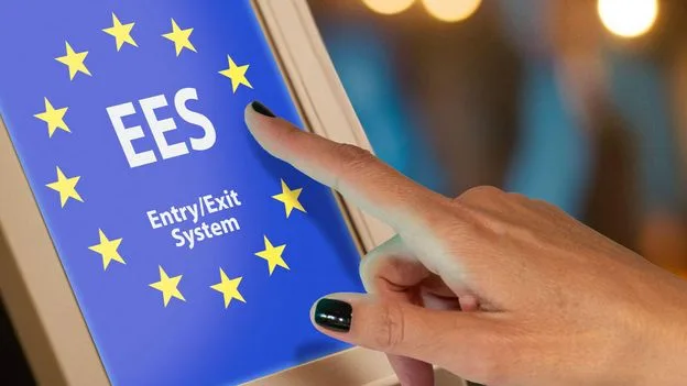 UK Travellers Face Long EU Airport Queues as Biometric System Rolls Out