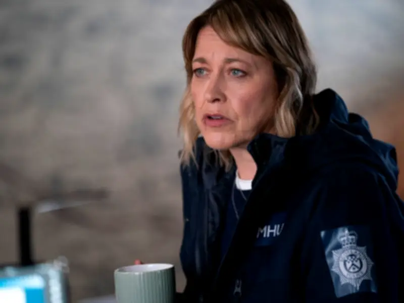 Unforgotten Star Nicola Walker's Revenge Comedy 'Alice and Steve' Is a Hit