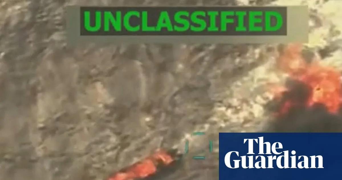 US Admiral Denies 'Kill Them All' Order in Boat Strike Video, Lawmakers Divided