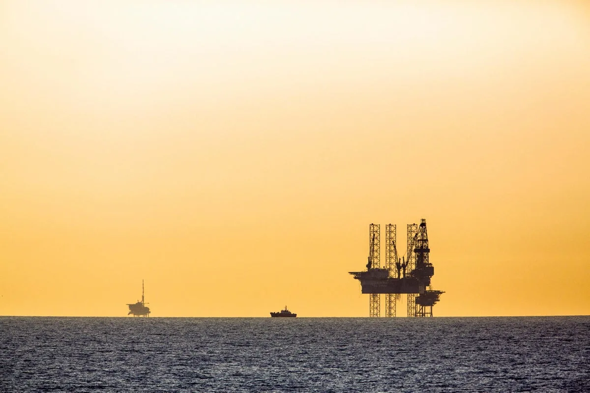 US Ambassador Criticises UK Clean Energy Deal, Backs North Sea Oil