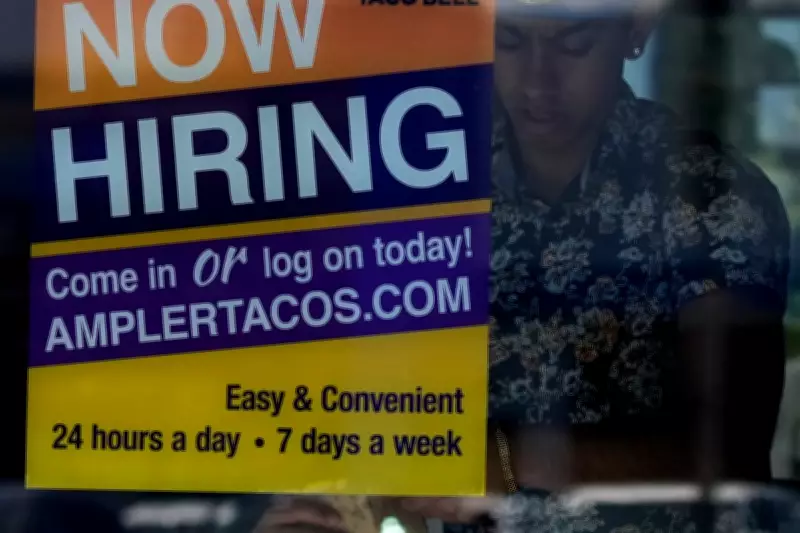 US Job Openings Surge to 7.6 Million in April Amid Iran War Uncertainty