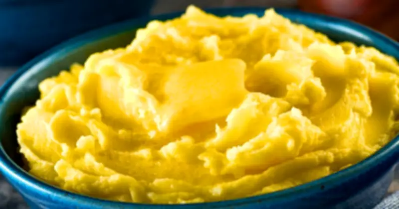 Use Buttermilk Instead of Cream for Fluffier Mashed Potatoes