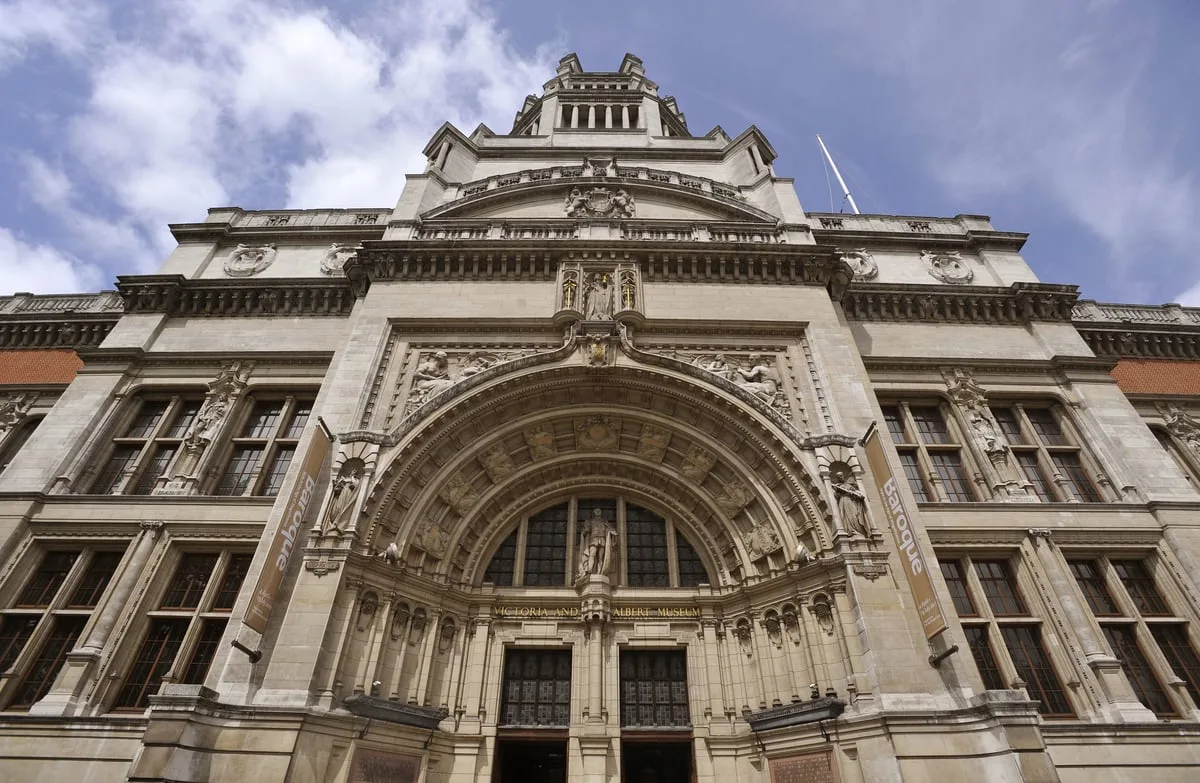 V&A Museum Removes Maps and Images Deemed Sensitive by Chinese Censors