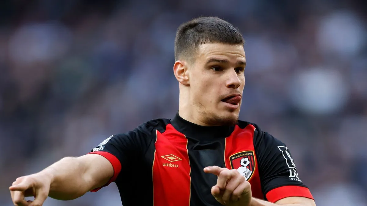 Van Dijk Issues Stern Warning to New Liverpool Boss Arne Slot