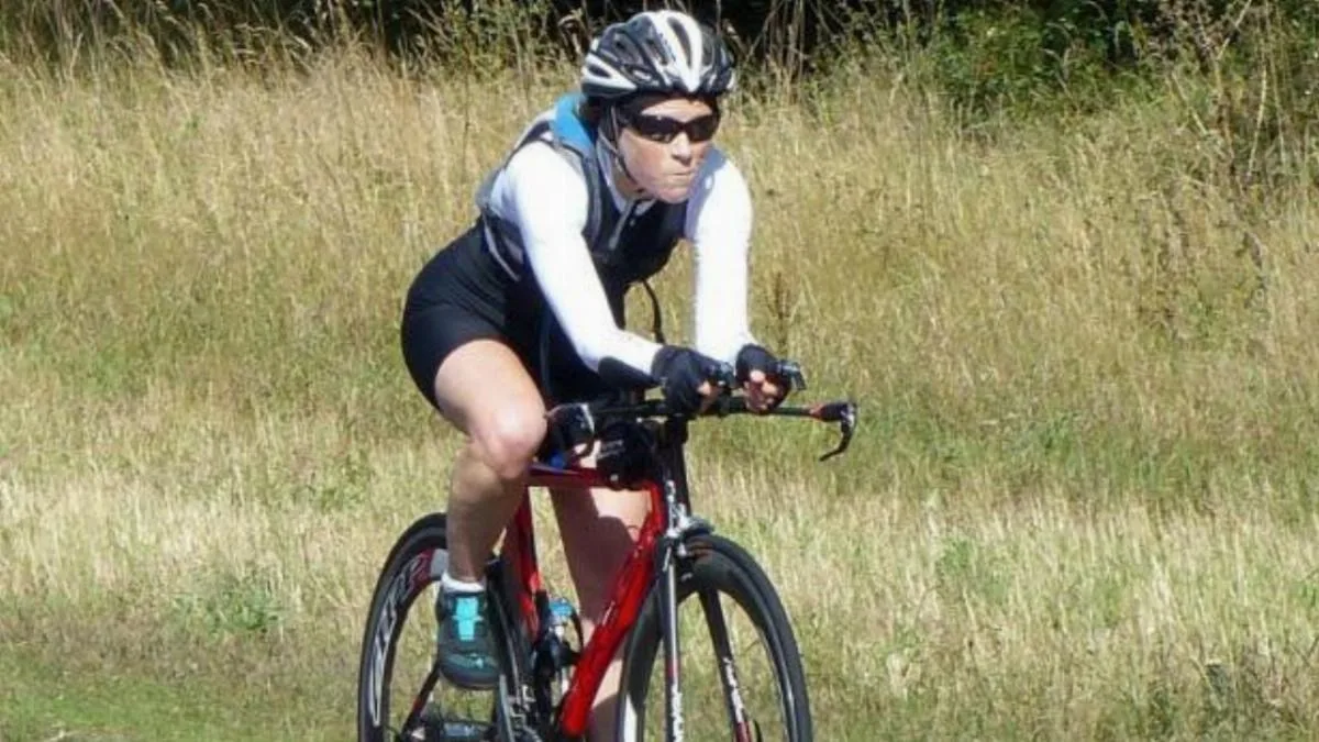 Van driver who killed cyclist while distracted by WhatsApp spared jail